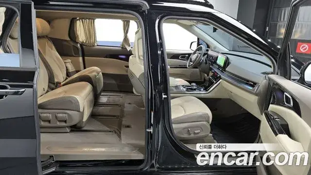 Kia Carnival 2022 — Фото 9/20