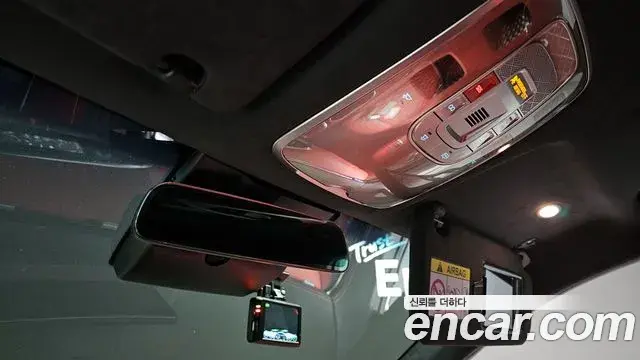 Genesis GV70 2023 — ფოტო 2/20