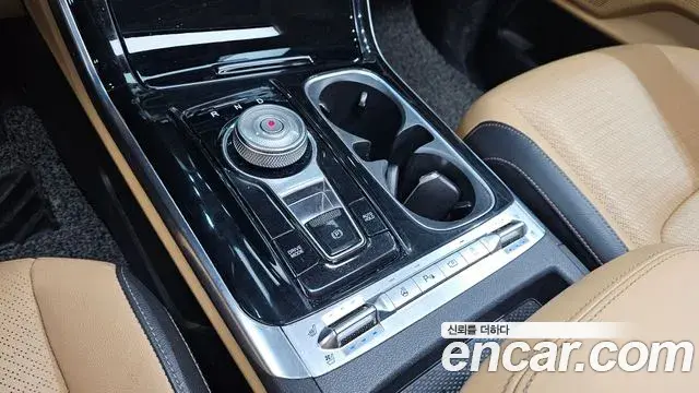 Kia Carnival 2020 — Photo 6/20