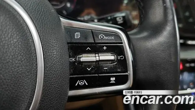 Kia Carnival 2020 — Photo 15/20