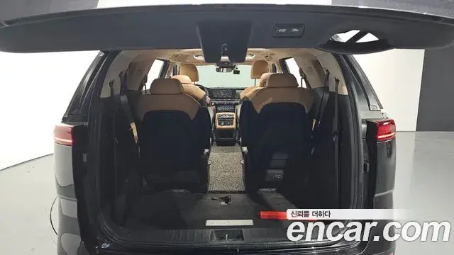 Kia Carnival 2020 — Photo 10/20