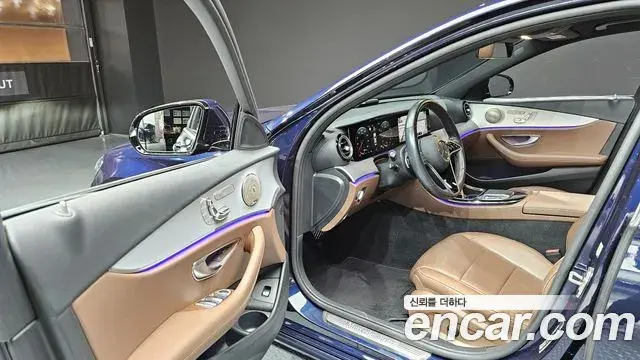 Mercedes-Benz E-Class 2021 — ფოტო 20/20