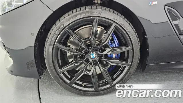 BMW 8 Series 2023 — ფოტო 13/20