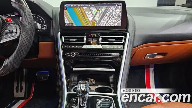 BMW 8 Series 2023 — ფოტო 6/20