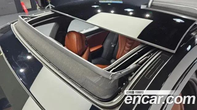 BMW 8 Series 2023 — ფოტო 5/20
