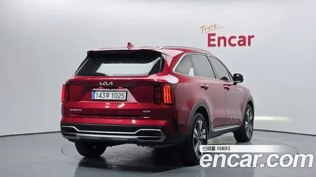 Kia Sorento 2023 — Фото 2/20