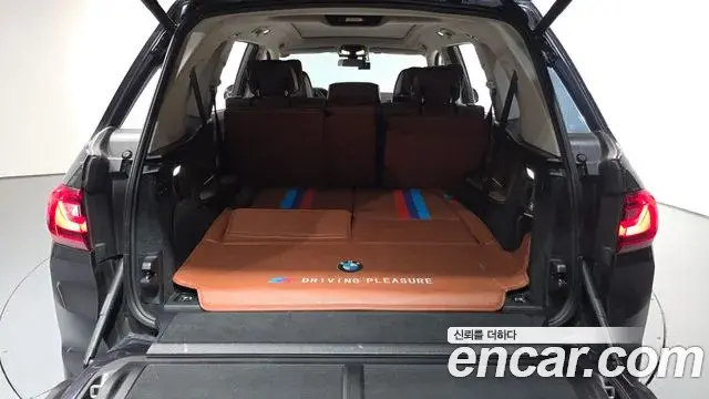 BMW X7 2020 — Şəkil 9/20
