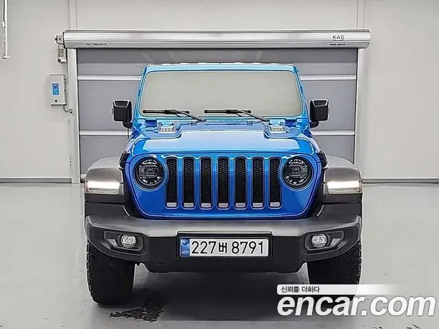 Jeep Wrangler 2023 — Photo 1/18