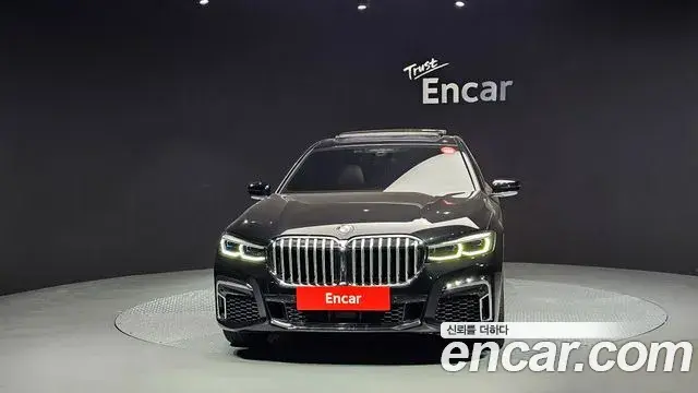 BMW 7 Series 2020 — Photo 13/20