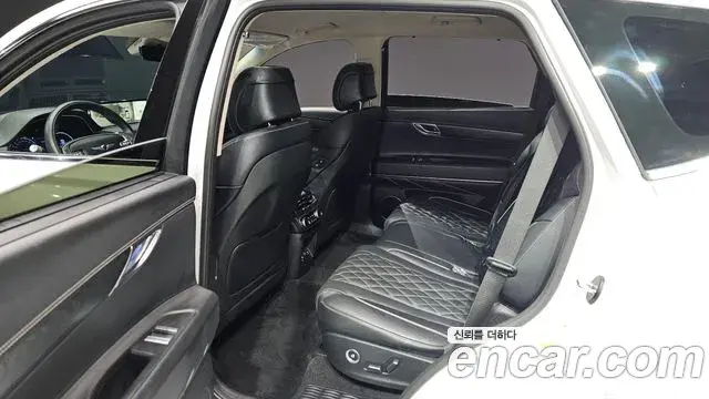 Genesis GV80 2023 — ფოტო 5/20