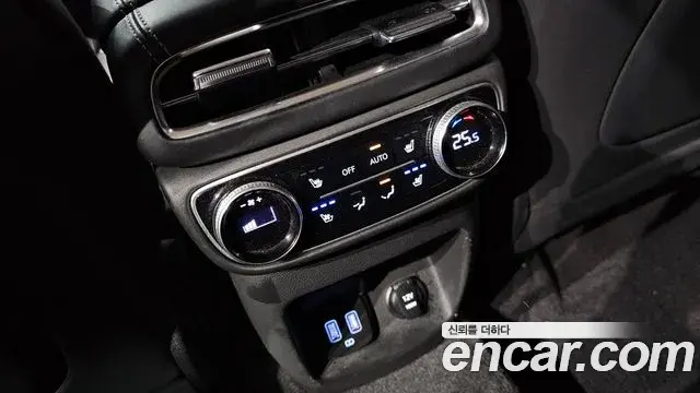 Genesis GV80 2023 — ფოტო 18/20