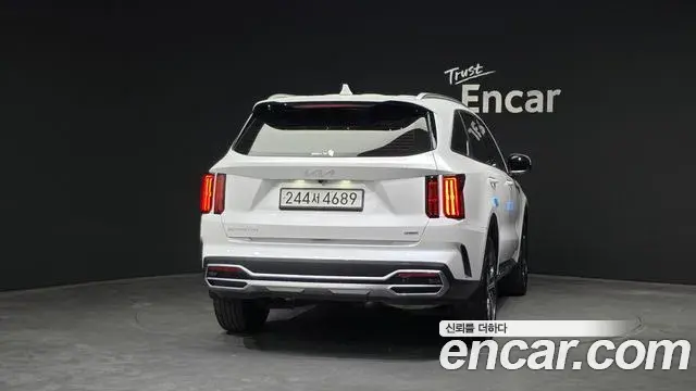 Kia Sorento 2022 — Şəkil 19/20