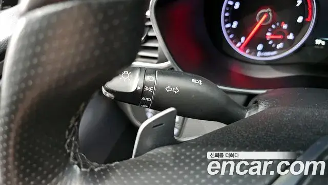 Genesis G70 2019 — Photo 2/20