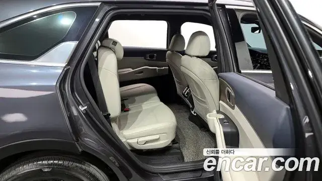 Kia Sorento 2020 — ფოტო 15/20