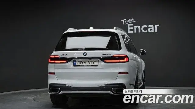 BMW X7 2023 — ფოტო 11/20