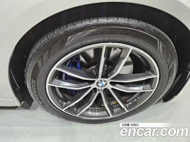 BMW 5 Series 2022 — Photo 6/20