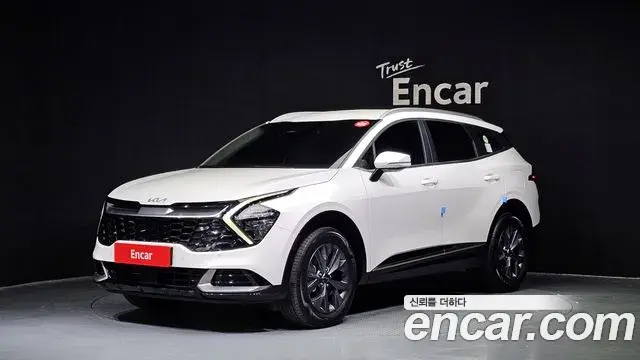 Kia Sportage 2021 — Фото 1/20