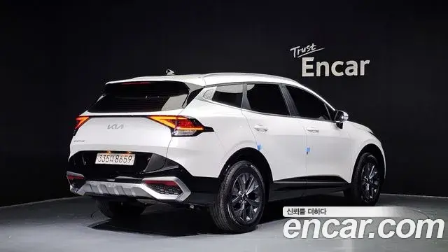 Kia Sportage 2021 — Фото 2/20