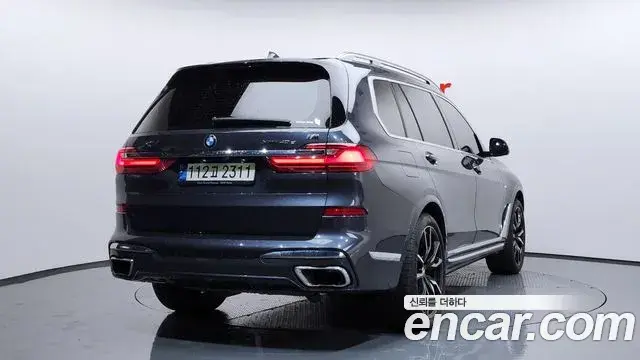 BMW X7 2021 — ფოტო 2/20