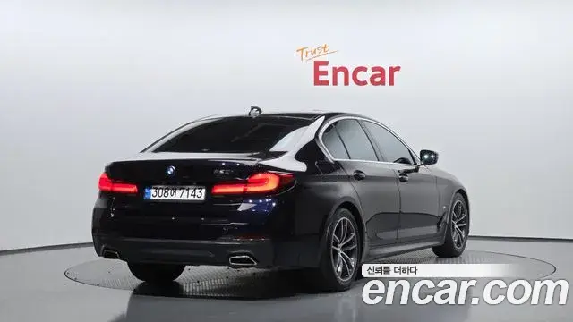 BMW 5 Series 2022 — ფოტო 11/20