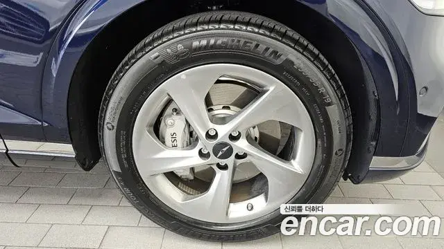 Genesis GV70 2024 — Photo 8/20