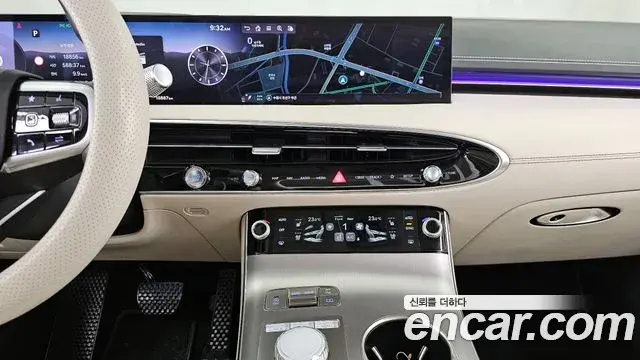 Genesis GV70 2024 — Photo 13/20