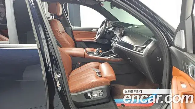 BMW X7 2021 — ფოტო 5/20