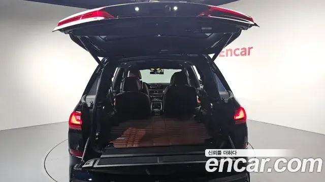 BMW X7 2021 — ფოტო 4/20