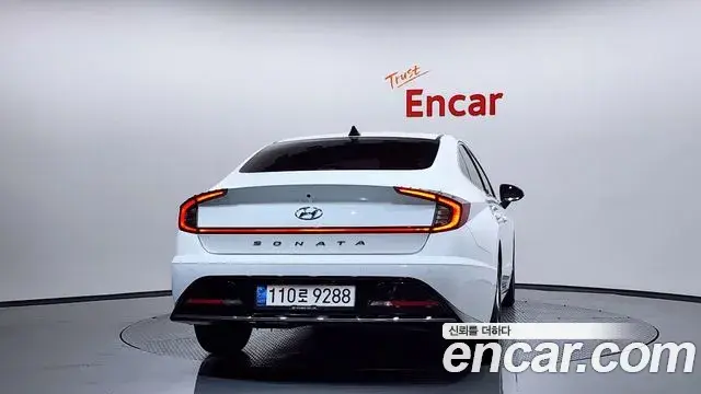 Hyundai Sonata Hybrid 2021 — Photo 4/20