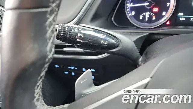 Hyundai Sonata Hybrid 2021 — Photo 5/20
