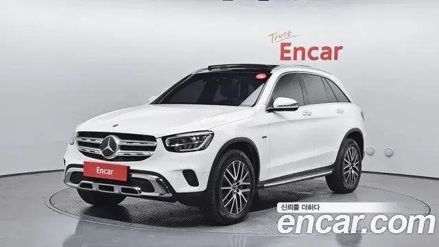 Mercedes-Benz GLC-Class 2021 — Şəkil 10/20