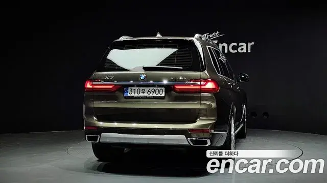BMW X7 2022 — ფოტო 20/20