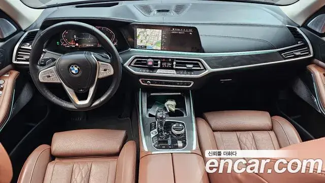 BMW X7 2022 — ფოტო 8/20