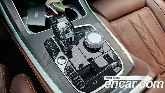 BMW X7 2022 — ფოტო 12/20