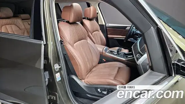 BMW X7 2022 — ფოტო 5/20