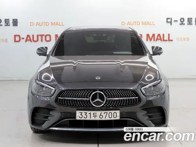 Mercedes-Benz E-Class 2020 — Photo 6/20