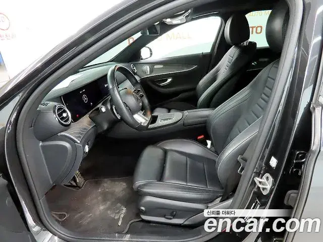 Mercedes-Benz E-Class 2020 — Photo 20/20