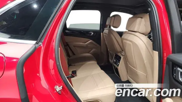 Porsche Cayenne 2023 — Şəkil 7/20