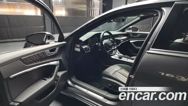 Audi A6 2022 — ფოტო 14/20