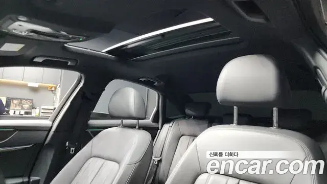 Audi A6 2022 — ფოტო 16/20