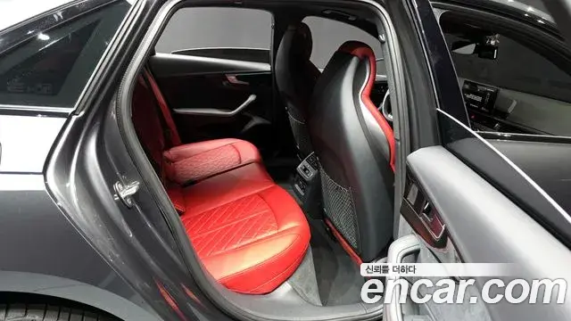 Audi S4 2023 — Şəkil 10/20