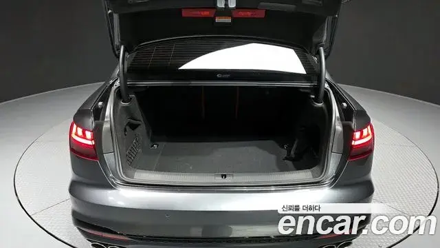 Audi S4 2023 — Şəkil 13/20