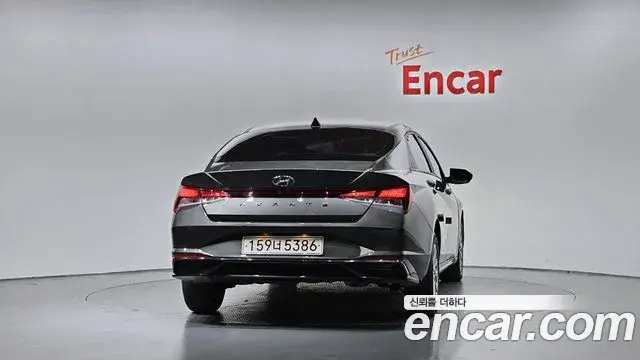 Hyundai The New Avante Hybrid 2020 — Photo 19/20