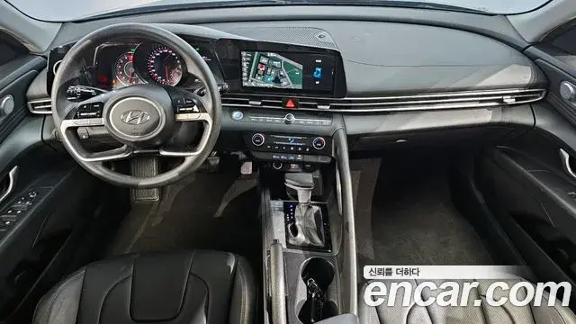 Hyundai The New Avante Hybrid 2020 — Photo 15/20