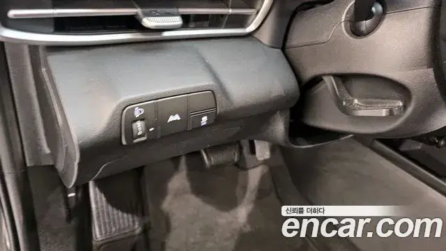 Hyundai The New Avante Hybrid 2020 — Photo 11/20