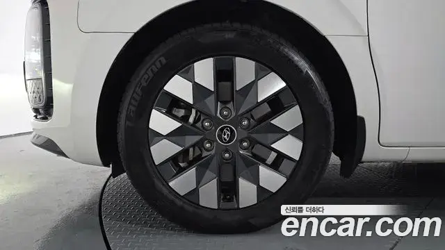 Hyundai Staria 2021 — Şəkil 13/20