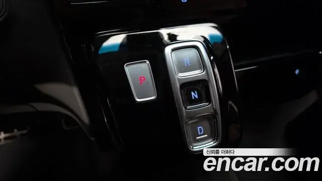 Hyundai Staria 2021 — Şəkil 18/20
