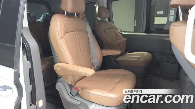 Hyundai Staria 2021 — Şəkil 14/20