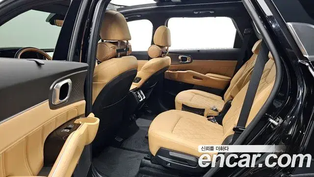 Kia Sorento 2023 — ფოტო 20/20