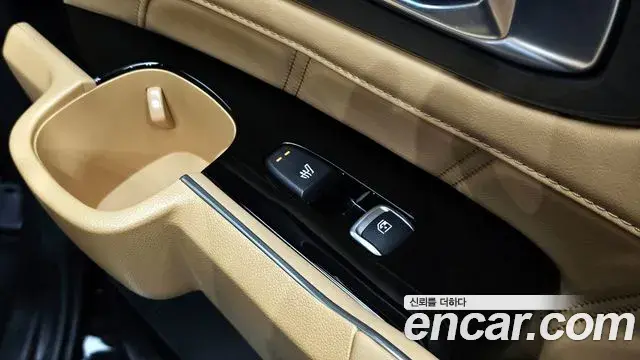 Kia Sorento 2023 — ფოტო 13/20